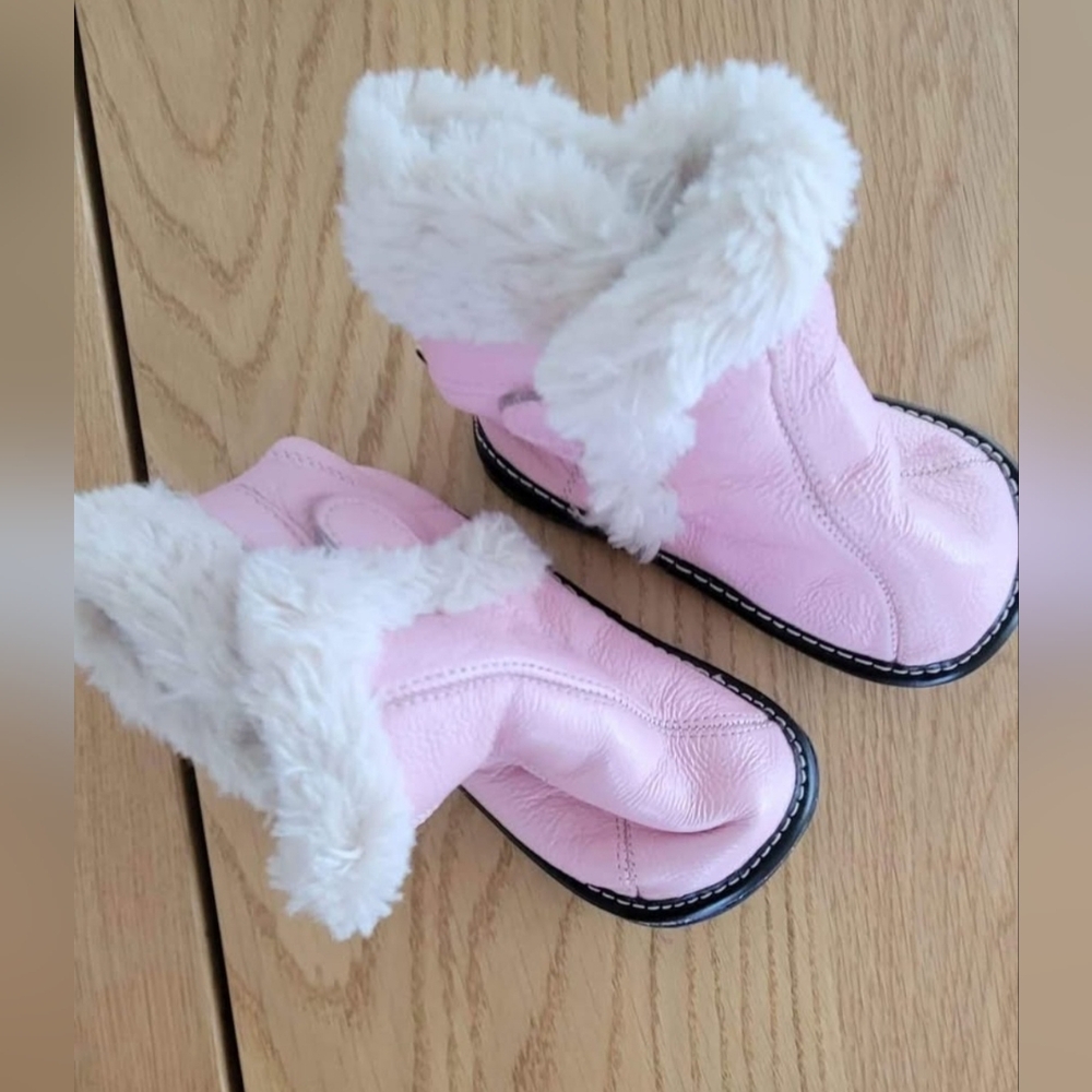 Jack & Lily Pink Furry Baby Boots